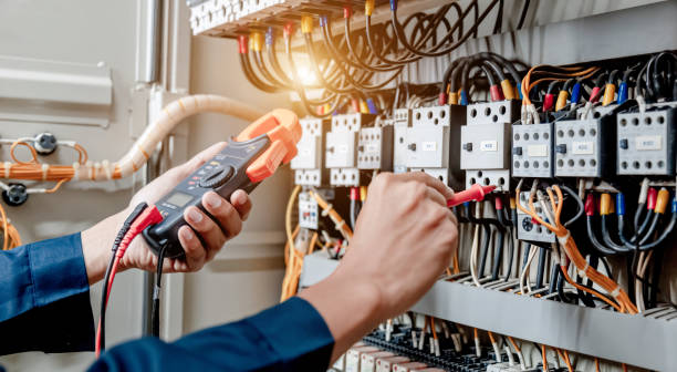 Best Electrician Near Me  in Berea, OH